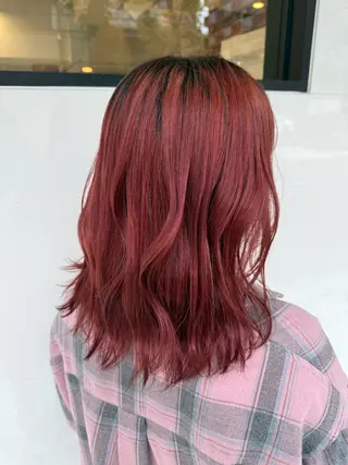 ミディアム カラー ツチダ ヒナのヘアスタイル