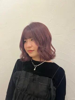 ミディアム カラー 吉岡 茉穂のヘアスタイル