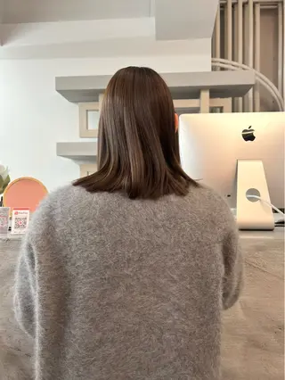 カラー 濱岡 恭子のヘアスタイル