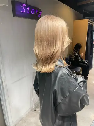 ミディアム カラー 🦋ハイトーンボブ ショート🦋トシキのヘアスタイル