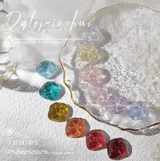 ショート カラー ネイル Lea NAILsalon所属・Le’a NailSalonのネイルデザイン