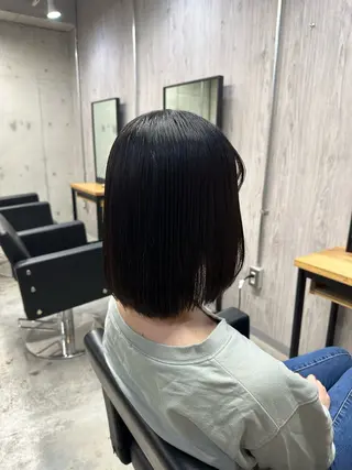 ミディアム lafit 侑莉人のヘアスタイル