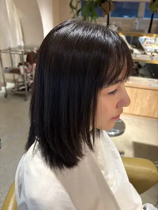 ミディアム 透明感カラー🫧/ レイヤー/髪質改善のヘアスタイル