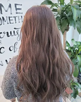 ロング カラー Luana. 細澤のヘアスタイル