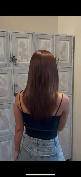 ロング ルプラボウ/ 内藤ほのか/艶カラーのヘアスタイル