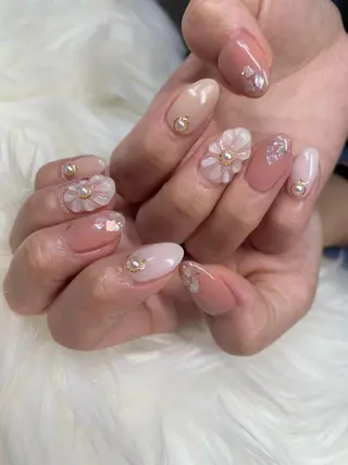 ロング カラー ヘアアレンジ キッズ ネイル マツエク・マツパ 福田 加奈のネイルデザイン