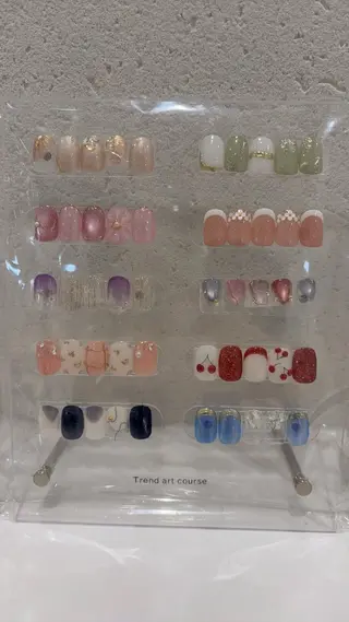 ネイル 【日比谷】 イノマタ ミエのネイルデザイン