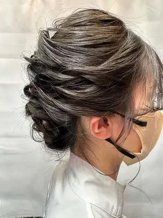 ミディアム 横山 千春のヘアスタイル