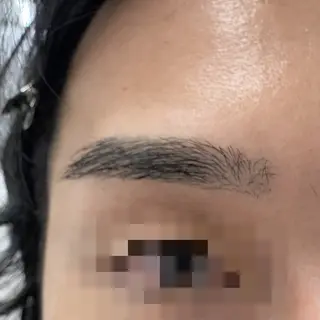 メンズ アイブロウ SARA 🩶原宿/表参道の眉毛・アイブロウイメージ