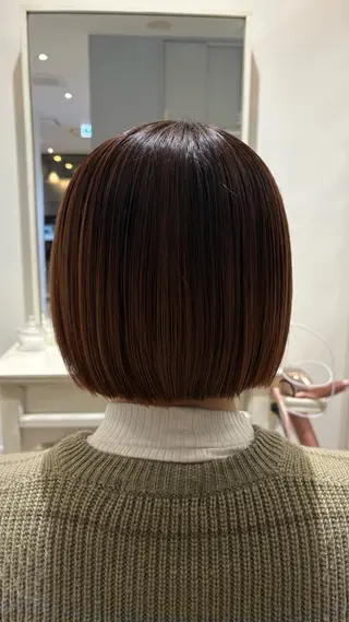 ショート カラー ♣️似合わせカット 艶髪カラーYUUGAのヘアスタイル
