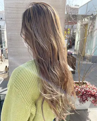 ロング カラー 韓国風/オシャレ /縮毛矯正/滝口琴未のヘアスタイル