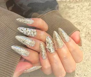 ロング petit 薄窪のネイルデザイン