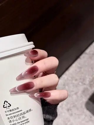 ミディアム 高橋 日向のネイルデザイン