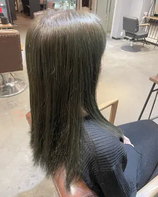 ロング カラー Levi所属・梶山 真緒のヘアスタイル