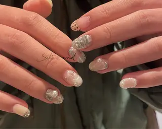 ネイル 花岡 美沙子のネイルデザイン