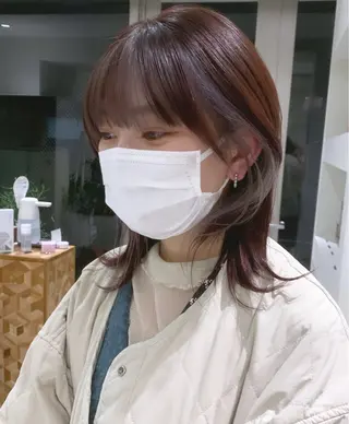 ミディアム 伊藤 りいなのヘアスタイル