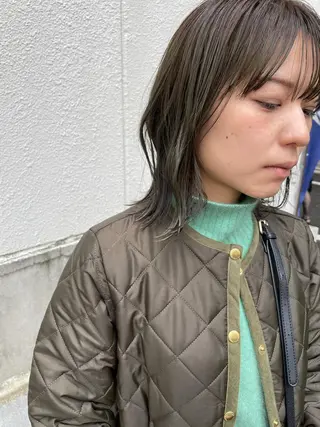 セミロング さの あやねのヘアスタイル