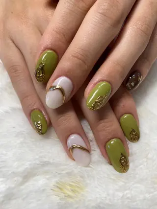 ネイル Nailsalon Ｒ《喜多見3分》のネイルデザイン