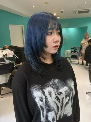 ミディアム Misaki/ レイヤー/ウルフのヘアスタイル