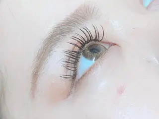 マツエク・マツパ Li'a eyelashsalon所属・Li'a【リア】 成瀬なぎ子のマツエク・マツパデザイン