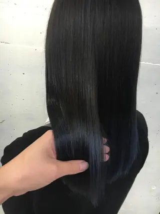 セミロング UNDER vr 【アンダーバー】のヘアスタイル