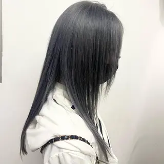 セミロング カラー 🌈 YUUNA🌈のヘアスタイル