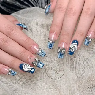 ネイル Maggie Nail🦩のネイルデザイン