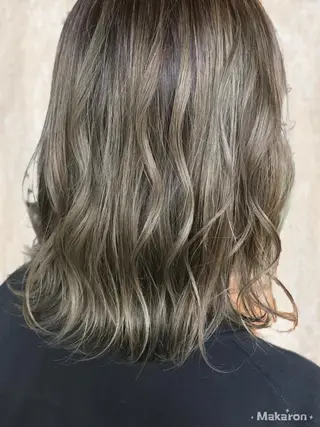 ミディアム カラー hair works raptureのヘアスタイル