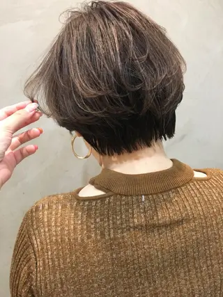 ショート カラー 🩷🍭中津・梅田 エリア🍬💜のヘアスタイル