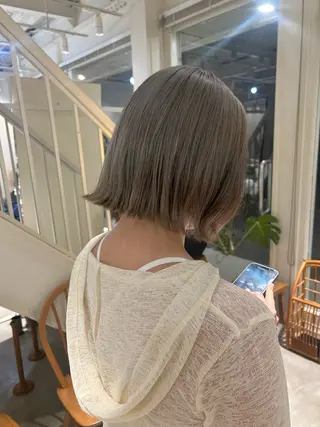 ショート カラー 篠原 若奈のヘアスタイル