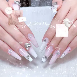 ネイル 🎀mahiro🎀 #ガーリーのネイルデザイン