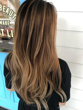 ロング カラー AUBE HAIR citrine所属・石垣島/美容師 Moeのヘアスタイル