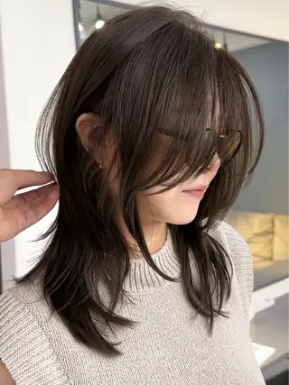 カラー 日下 知七里のヘアスタイル