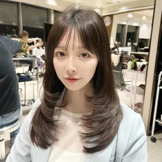 セミロング 🎀大竹美侑／顔まわ りカット／レイヤーのヘアスタイル