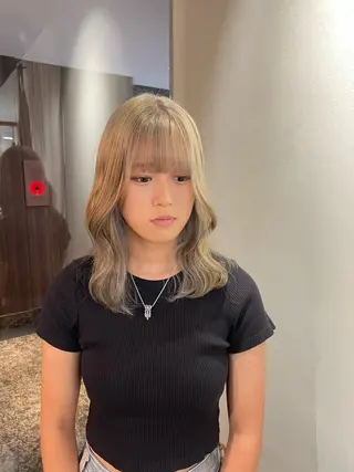 カラー 山下 悠月のヘアスタイル