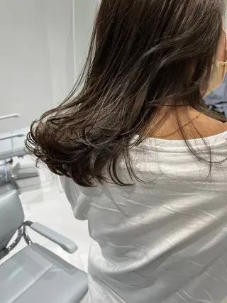 カラー 伊藤 由季 603号室のヘアスタイル