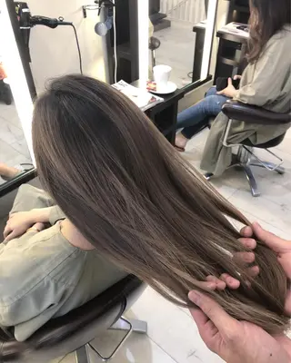 ロング カラー TOPSTYLIST 🇬🇧JIMMYのヘアスタイル