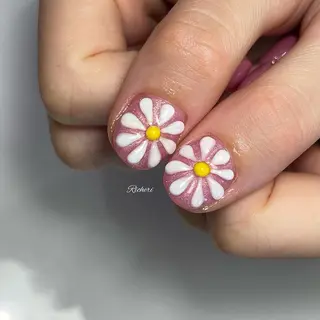 ミディアム ネイル richeri beautyのネイルデザイン