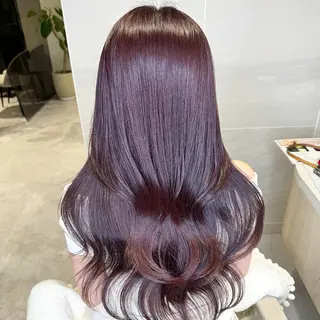 ロング 韓国風/小顔レイヤー /艶カラーのヘアスタイル