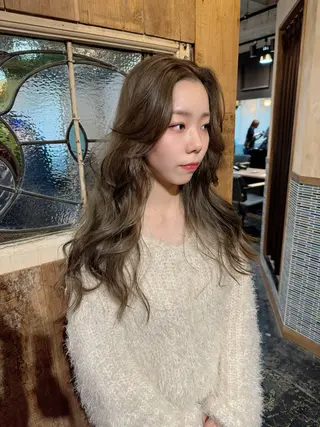 ロング 韓国 / 中国ヘア 🦋Noniのヘアスタイル