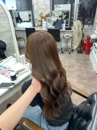 カラー Mejia Riseのヘアスタイル