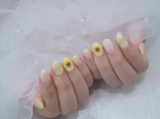 ネイル 小笹 侑紀のネイルデザイン