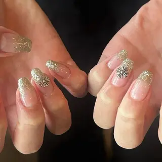 ネイル 寺尾 美咲のネイルデザイン