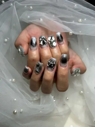 ネイル ✴︎ Delightのネイルデザイン