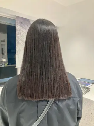 セミロング カラー サキ🤍ハイトーン 🩰くびれ巻きヘアのヘアスタイル