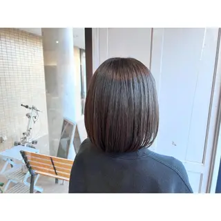 ミディアム カラー ツキダテ ユイのヘアスタイル