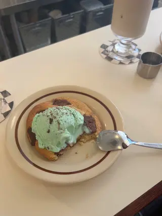 GO TODAY SHAiRE SALON Vellmie店所属・吉祥寺kasumi 🌛eye/browのマツエク・マツパデザイン