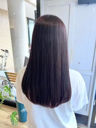 ロング カラー ツキダテ ユイのヘアスタイル