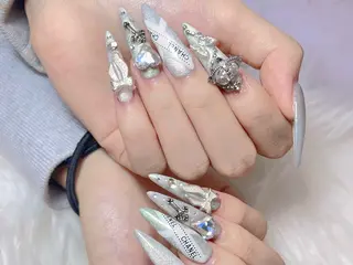 西野 カナのネイルデザイン