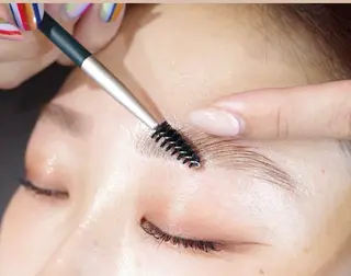 アイブロウ ナチュラル眉🩶 yumiの眉毛・アイブロウイメージ